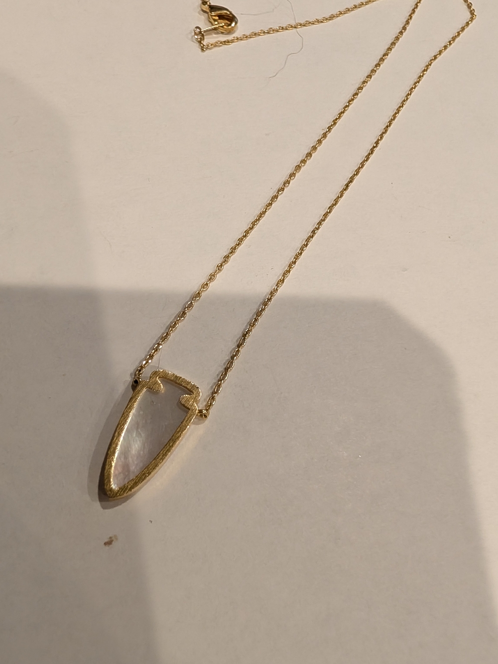 Gold Tone Pendant Necklace with Iridescent Mother-of-Pearl Stone